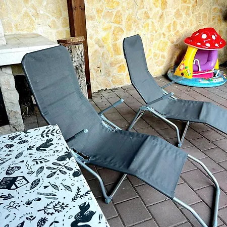 Kula Pergola * Split